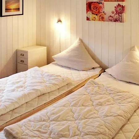 Feriehus Four-bedroom Holiday In Ringkøbing 10 Søndervig
