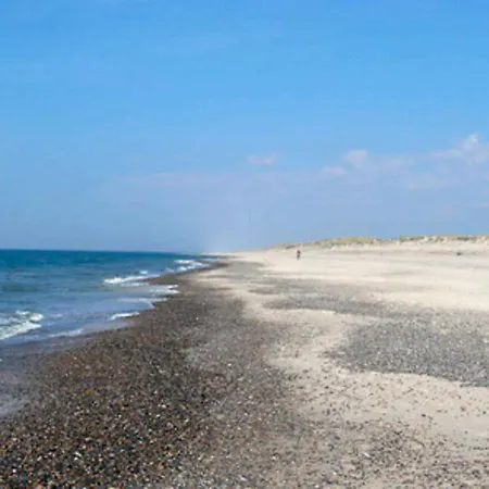 Four-bedroom Holiday In Ringkøbing 10 *